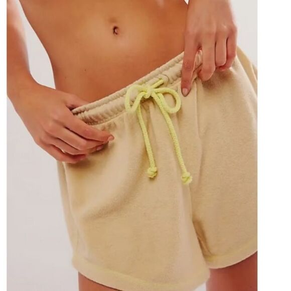 NWT FREE PEOPLE GIMME MORE TERRY SHORT IN CHAMOIS COMBO - Picture 3 of 9